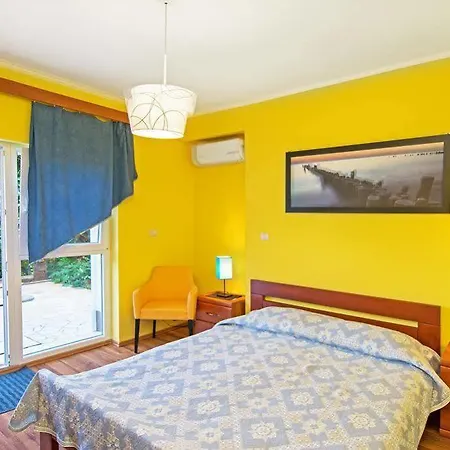 And Irma Pensión Opatija