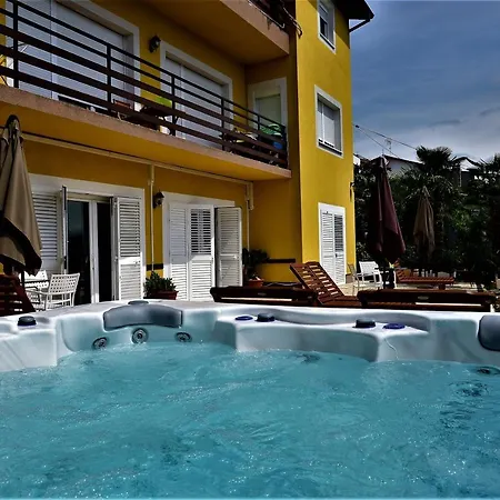 Guest house And Irma 4*