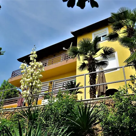 Guest house And Irma