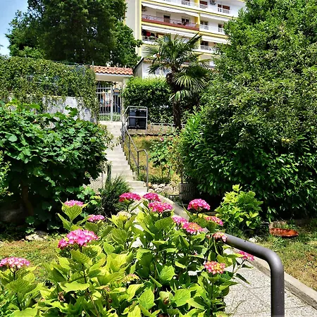 And Irma Gæstehus Opatija